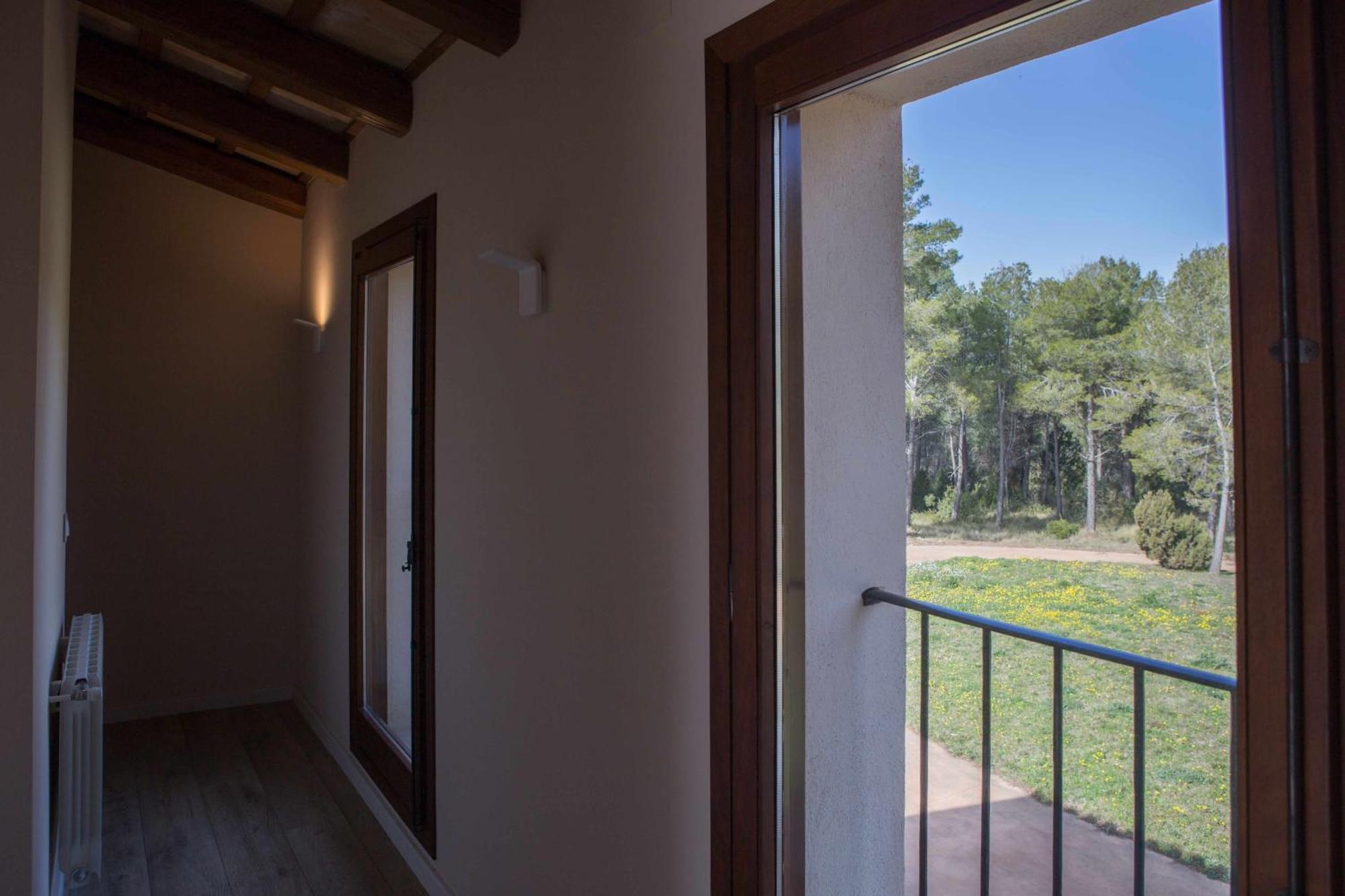 Casa Rural Masia Les Apieres El Pla de Manlleu Exterior photo